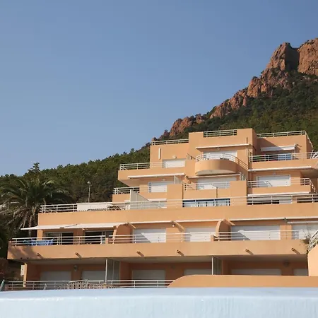T2 Standing Cap Neree Apartamento